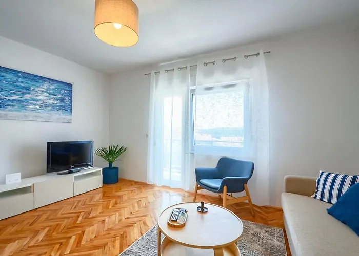 Ivan Apartment *